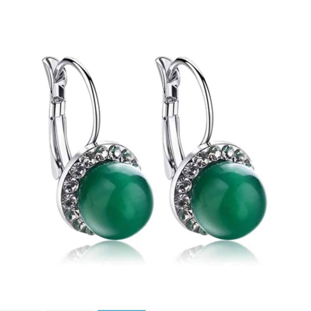 COPY - Exquisite Bohemian Earrings with Embedded Crystals